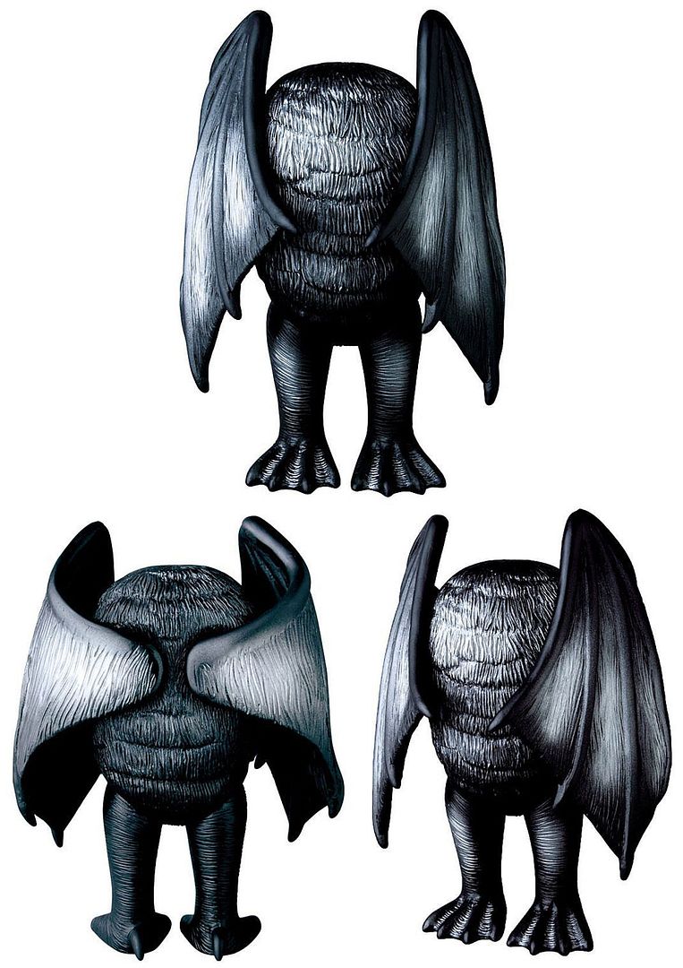 Awesome Toy x "Bat Beast of Kent" sofubi figure